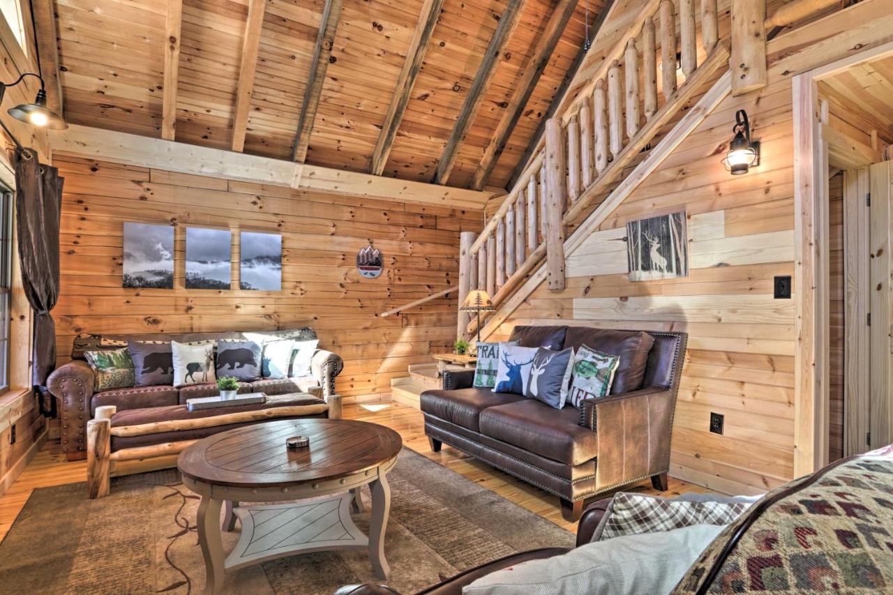 Gatlinburg Cabin With Loft And Game Room 1 Mi To Town Kültér fotó