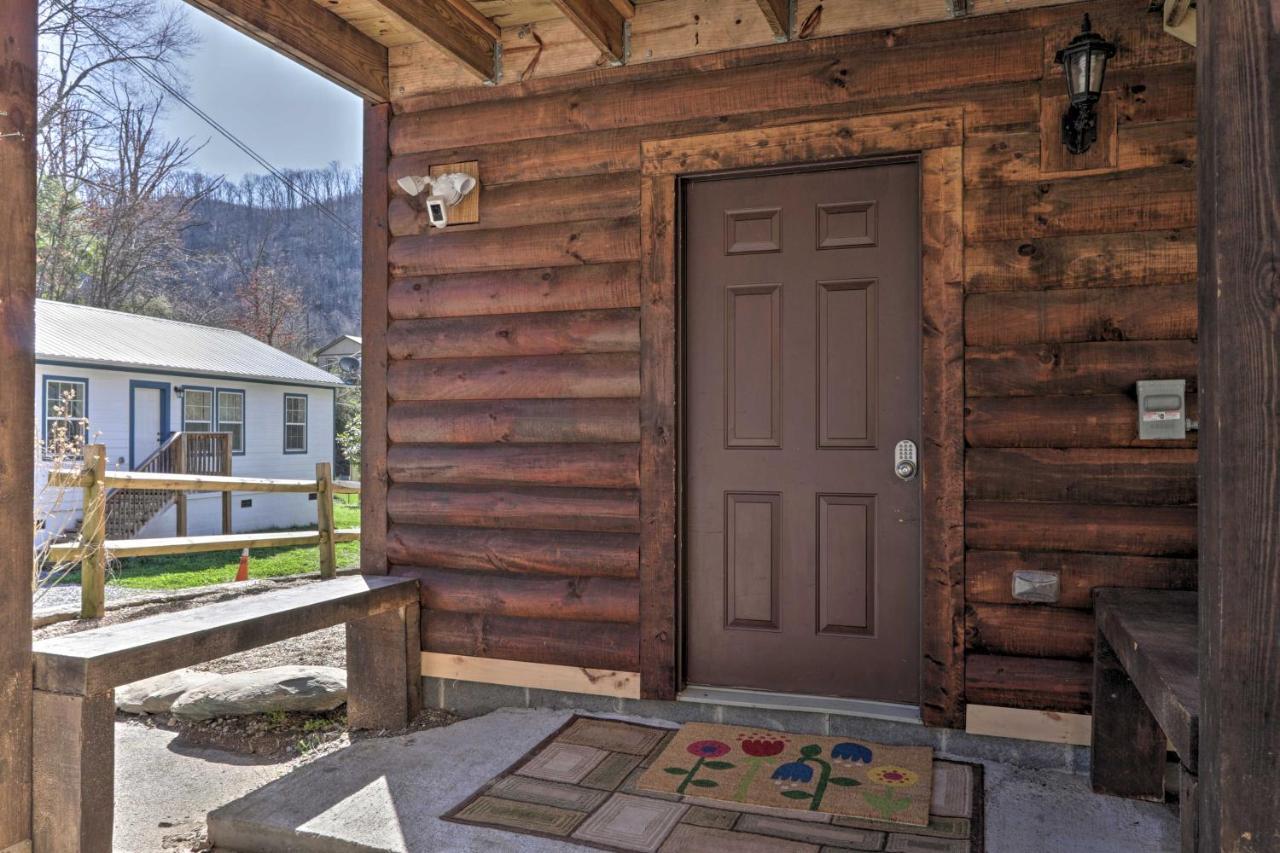 Gatlinburg Cabin With Loft And Game Room 1 Mi To Town Kültér fotó
