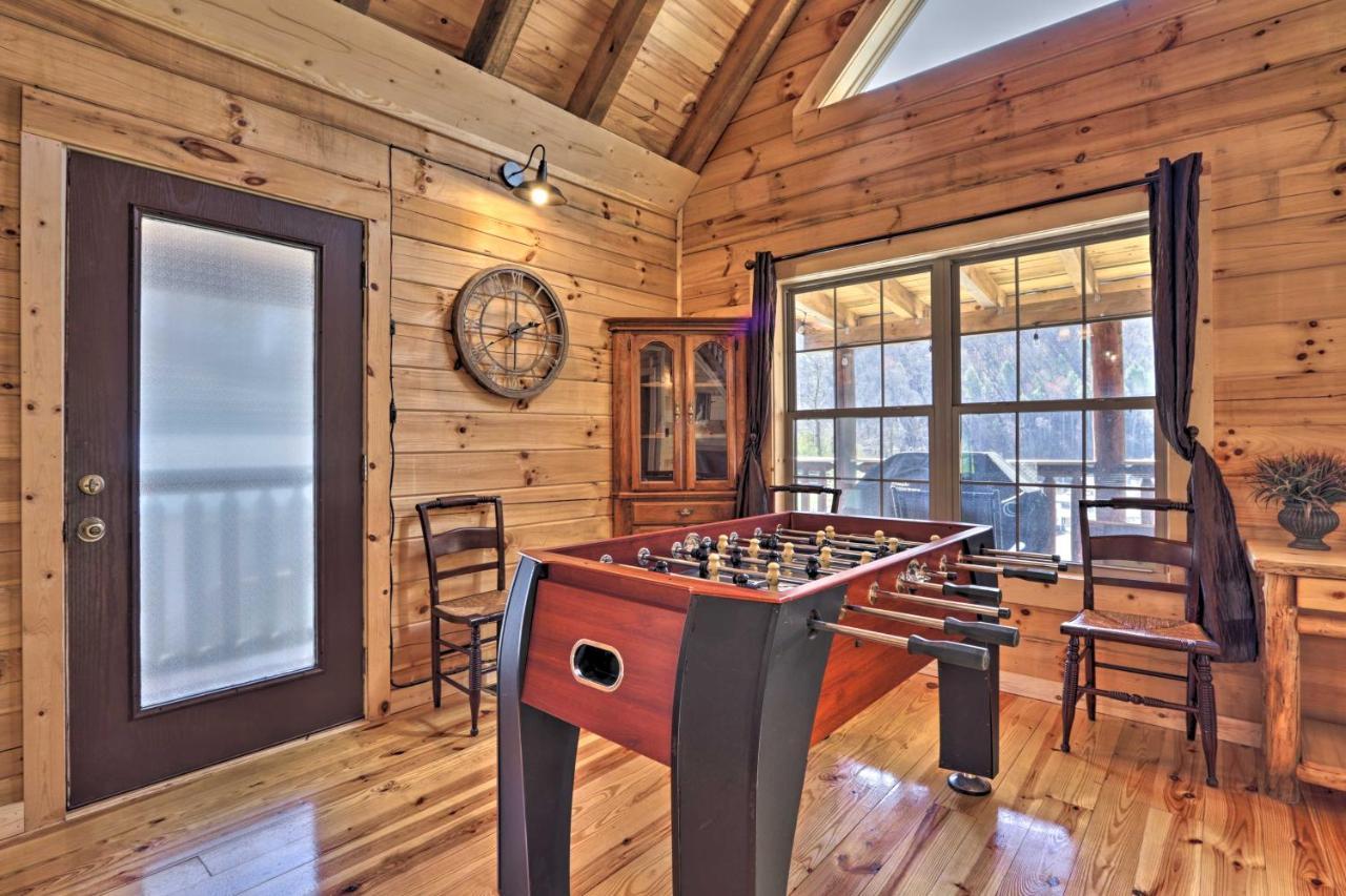 Gatlinburg Cabin With Loft And Game Room 1 Mi To Town Kültér fotó