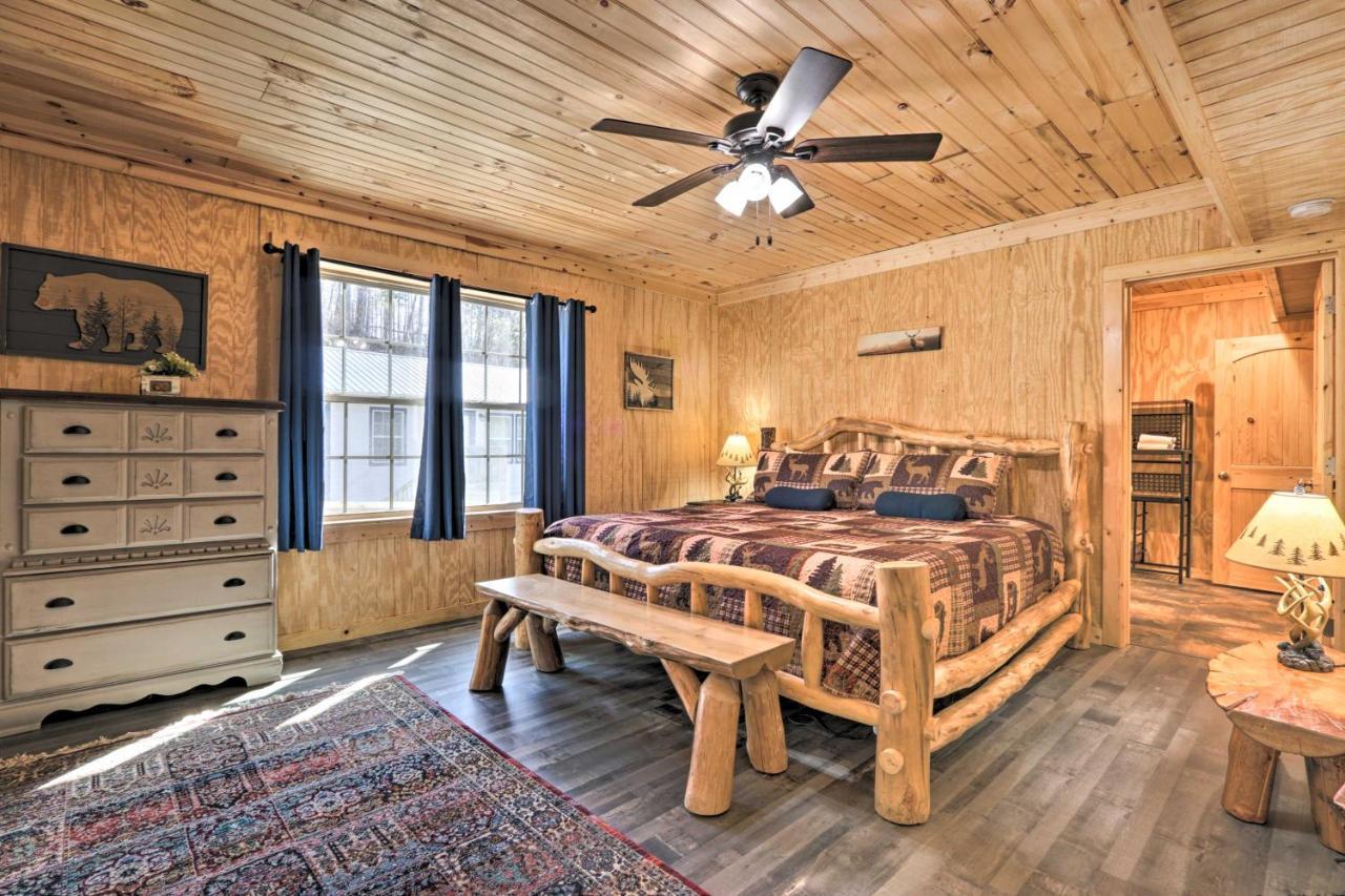Gatlinburg Cabin With Loft And Game Room 1 Mi To Town Kültér fotó