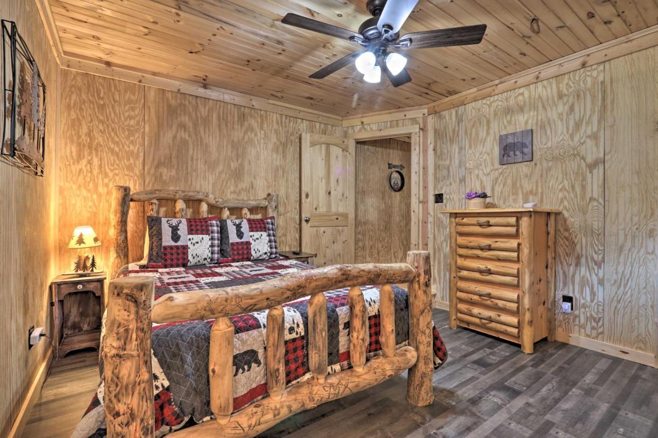 Gatlinburg Cabin With Loft And Game Room 1 Mi To Town Kültér fotó